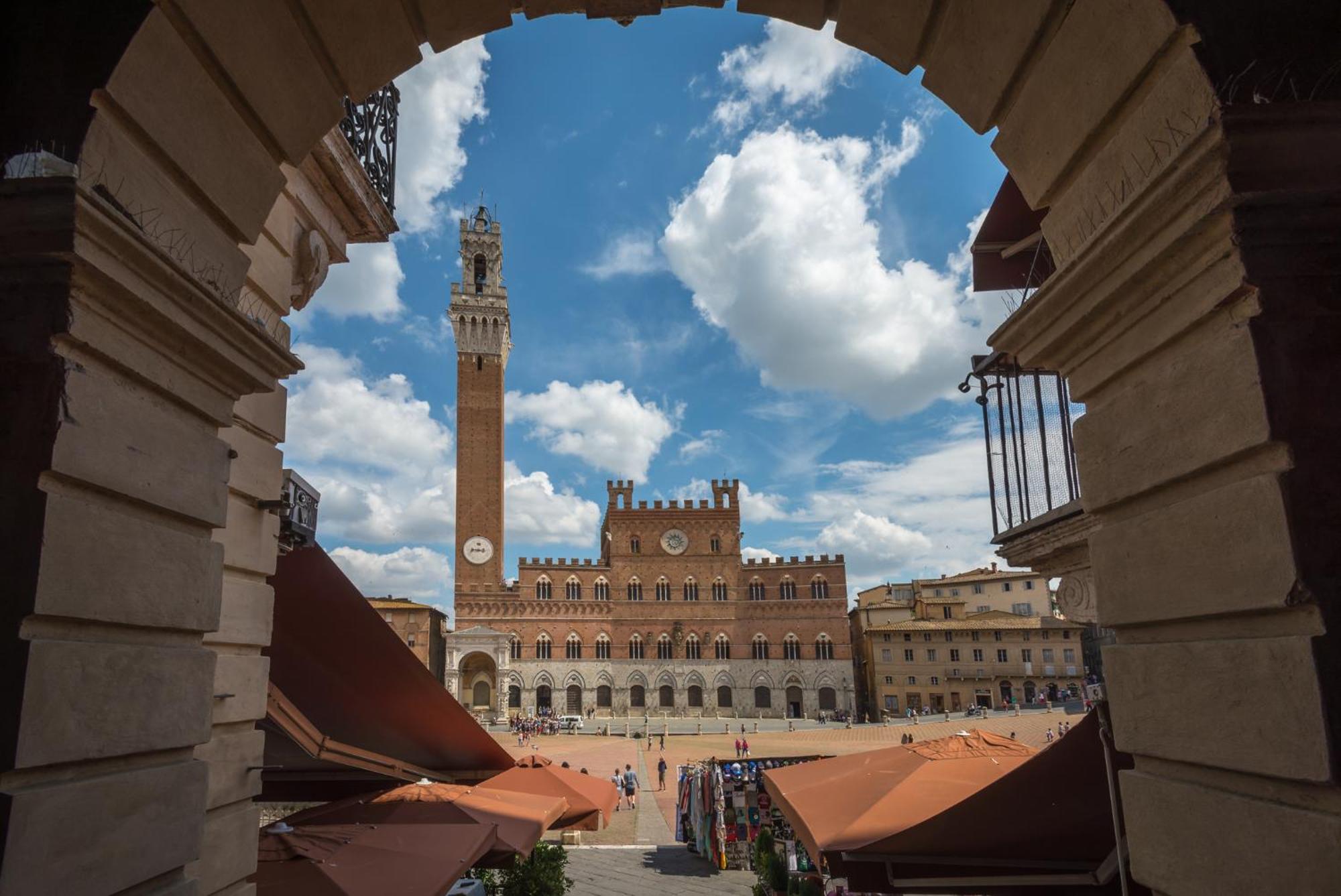 La Campanina-Nel Cuore Di Siena E Della Contrada Екстериор снимка