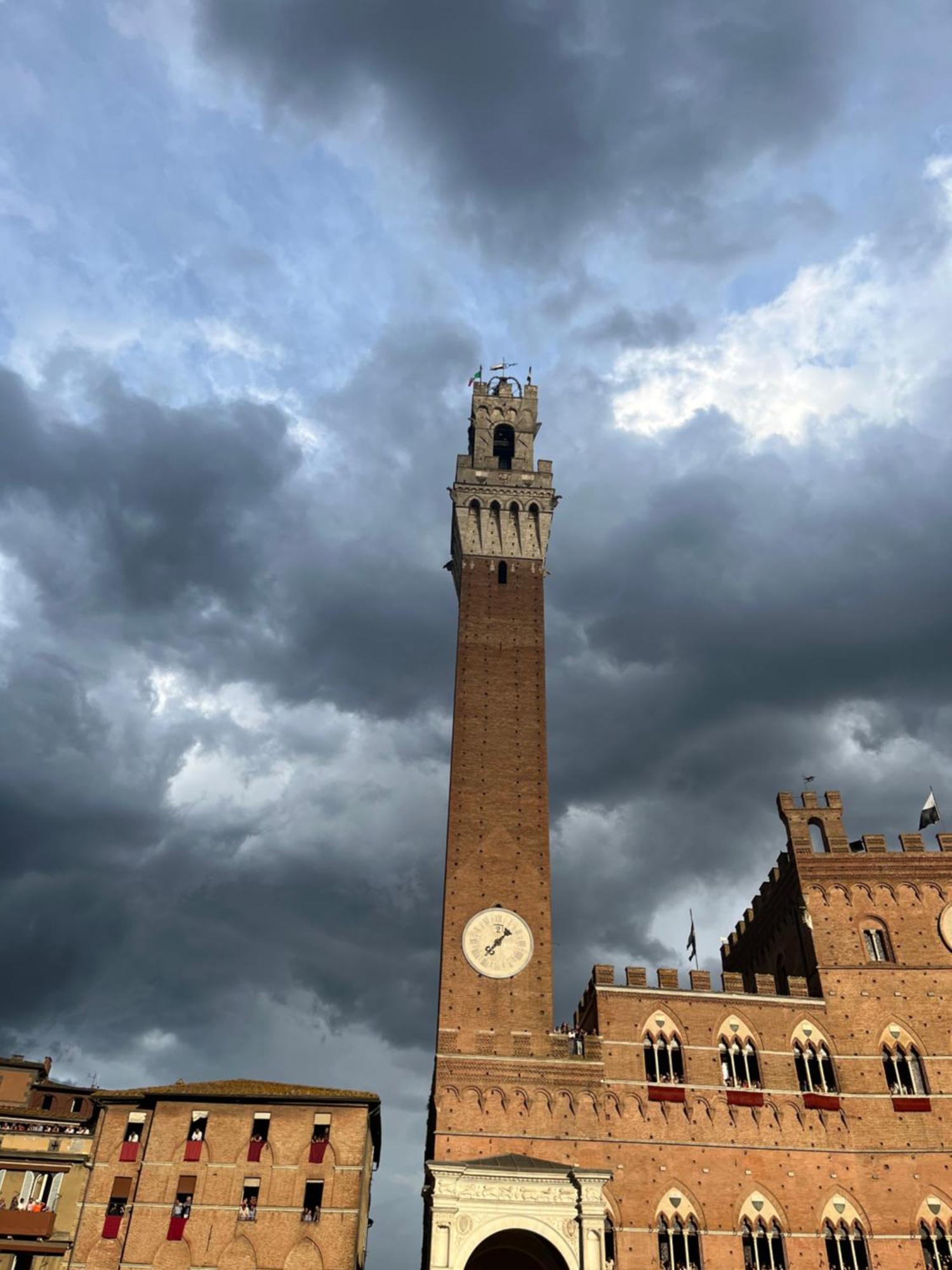 La Campanina-Nel Cuore Di Siena E Della Contrada Екстериор снимка